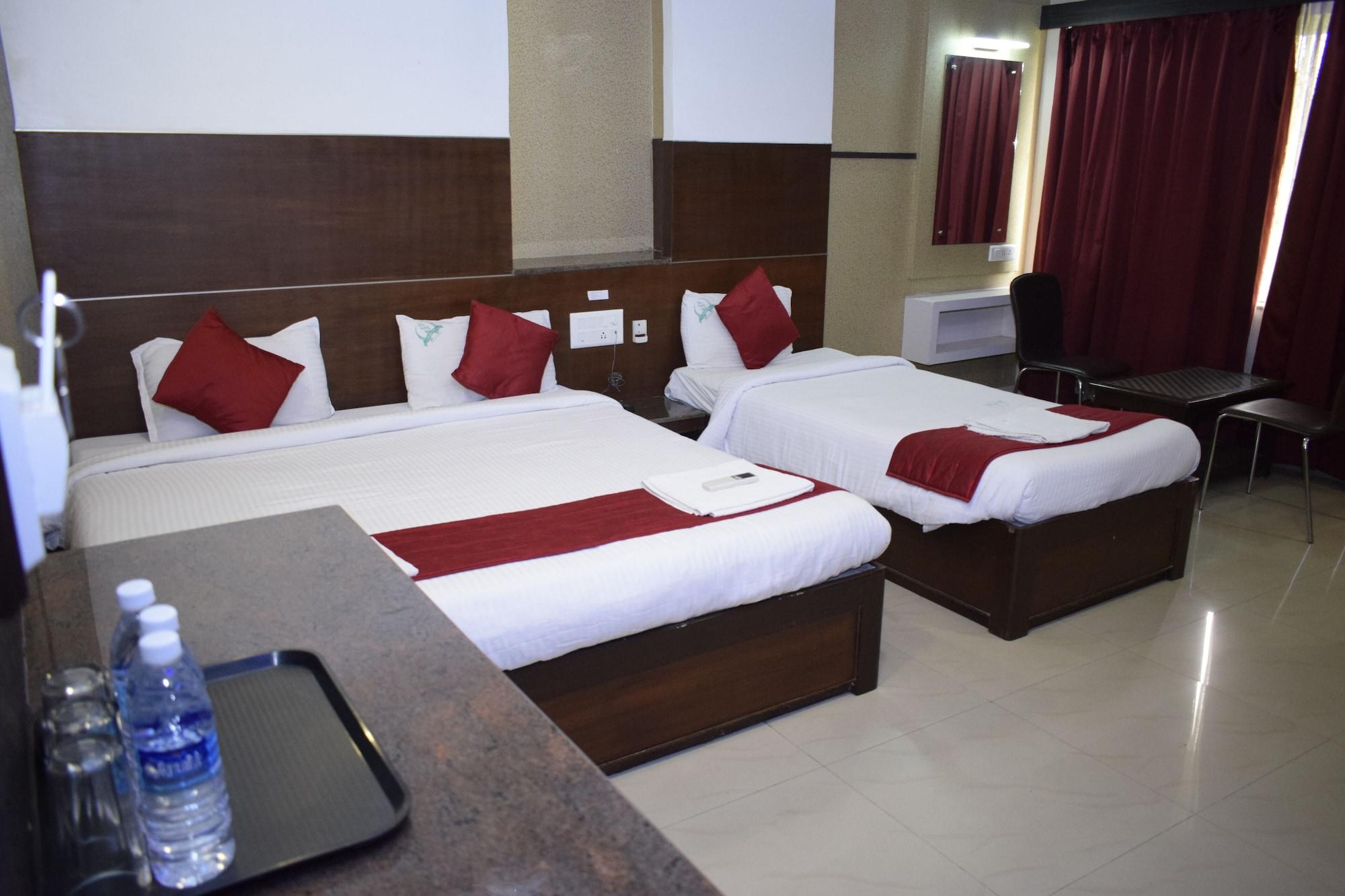 Hotel Sumith Palace Pondicherry Exterior foto