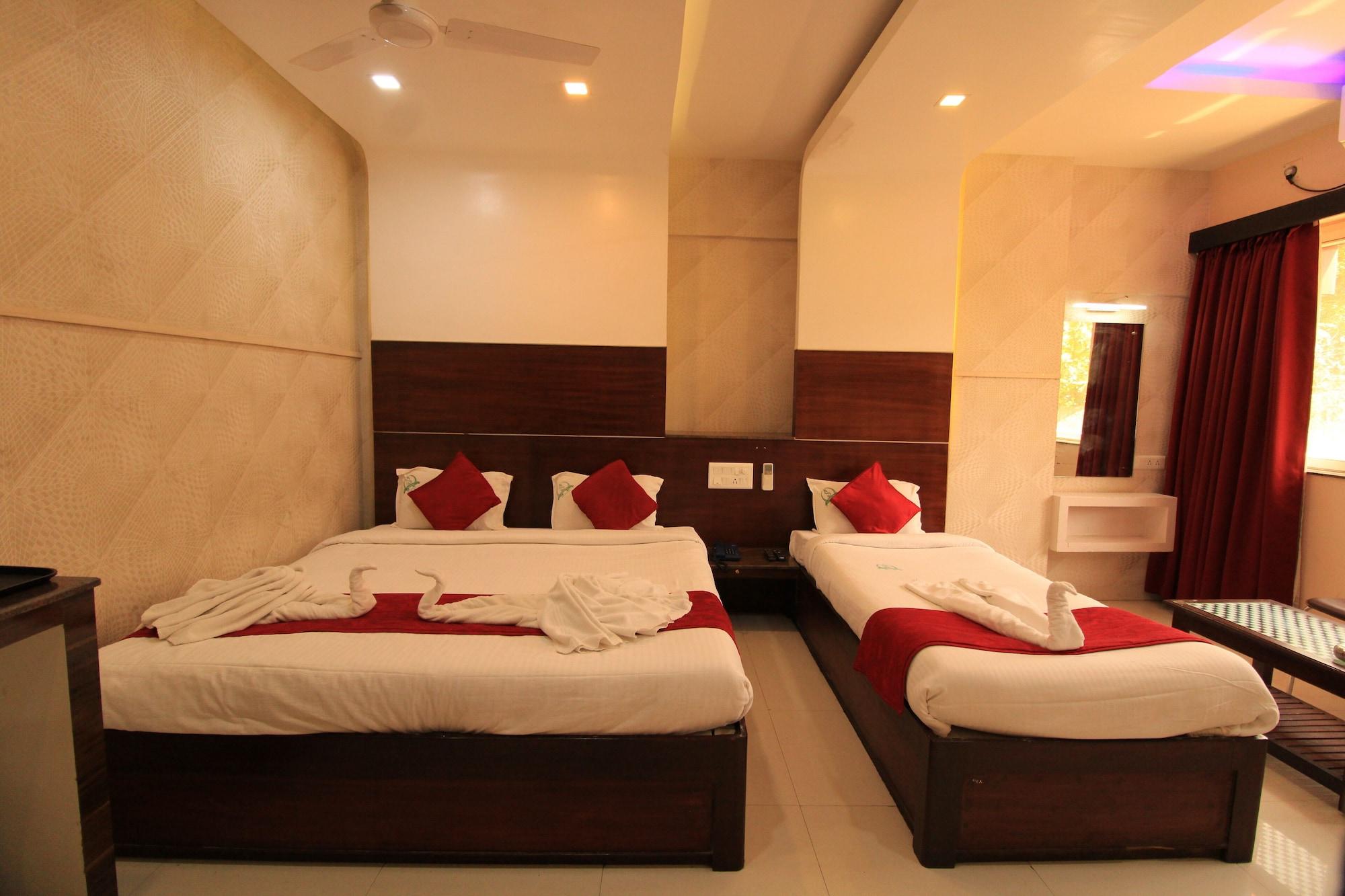 Hotel Sumith Palace Pondicherry Exterior foto